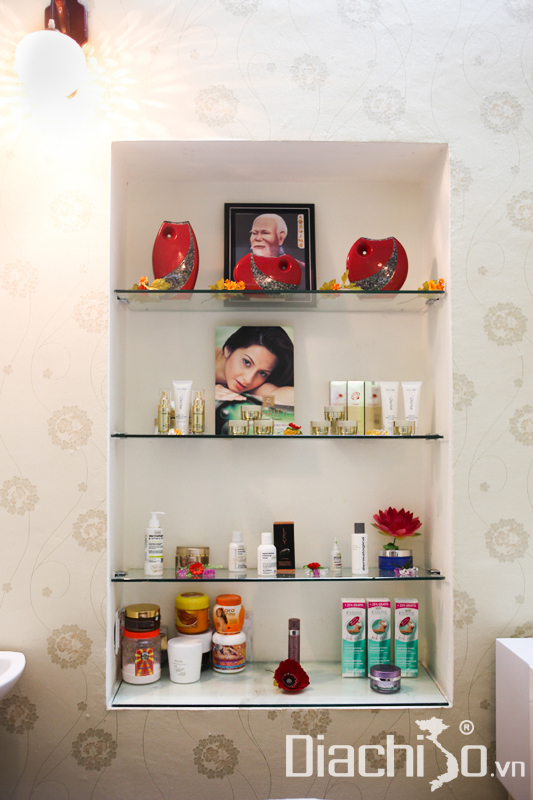 Sản phẩm làm đẹp mà Monica Spa chọn để phục vụ khách hàng đều được chiết xuất từ thiên nhiên