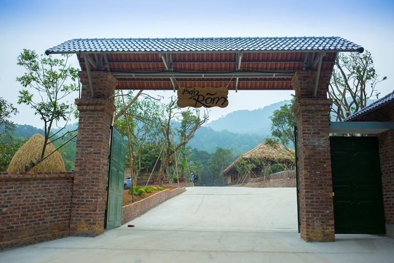 Cổng vào