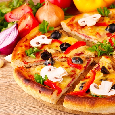 Pizza Happy hours Tại NH Bistro De HaNoi mang phong cách La Mã